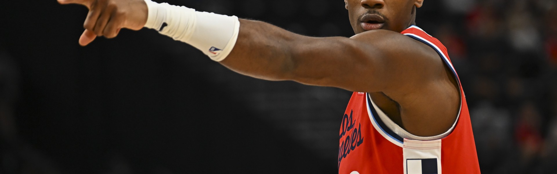 kaiyun安全登录-伦纳德：邓恩只要上场就去对位对方最强的球员 让他们打得难受