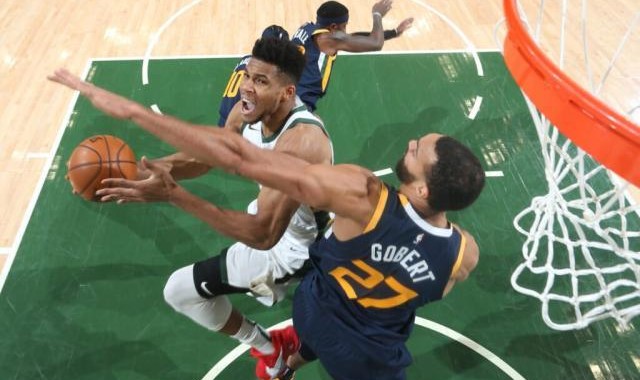 kaiyun正规平台-新体系助雄鹿登顶进攻榜 字母哥却难适应最挣扎