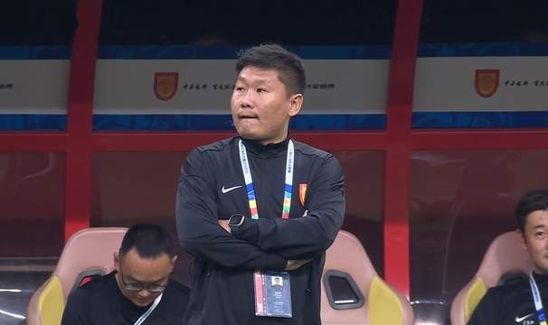 6场1球，向余望饼锋踢法不适合首发 重庆防守顶级 1将有上升空间