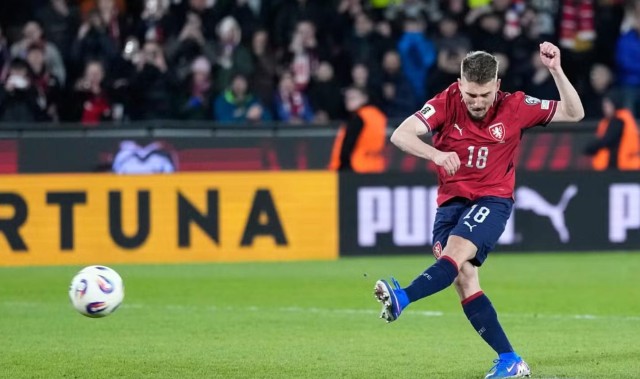 kaiyun体育网-捷克中场：踢丹麦之前我们练了一周点球；绍切克告诉我该怎么踢